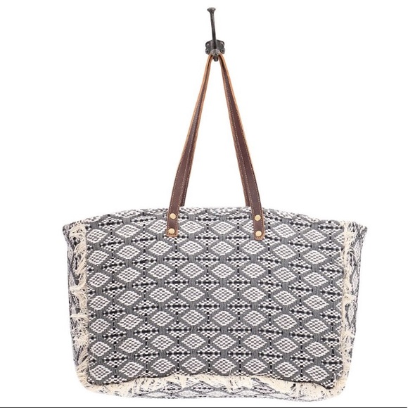 Achromatic weekender bag - Picture 6 of 7